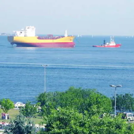 Hotel Emmasaray